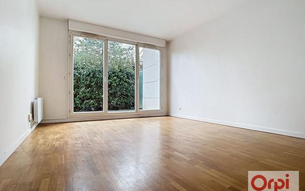 Appartement à vendre    2 pièces • 47,55 m2 Issy-les-Moulineaux