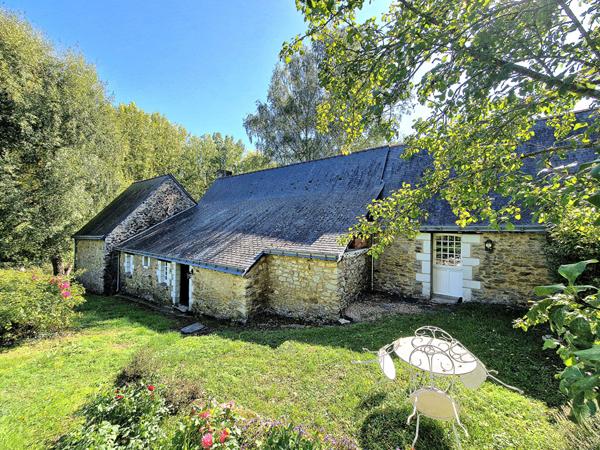 À vendre - Longère de caractère à Brissarthe - 130m²