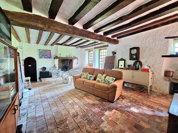 À vendre - Longère de caractère à Brissarthe - 130m²