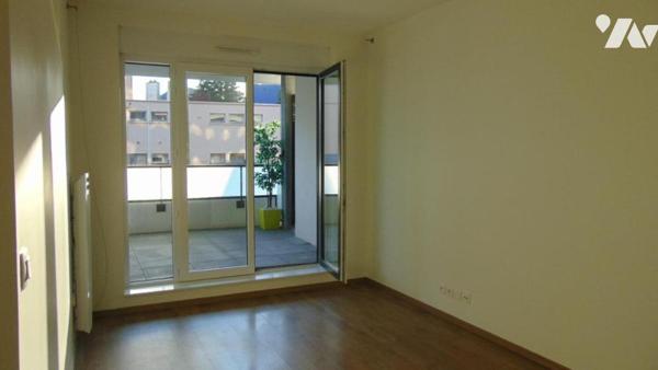 Saint Malo - Clos Cadot - Appartement T2 (44m²) loué - Terrasse (15.5m²) Sud-Ouest - RDC - Parking