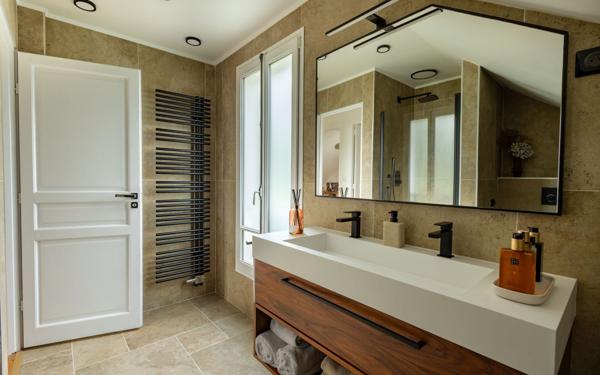 Maison à vendre    6 pièces •  Le Raincy