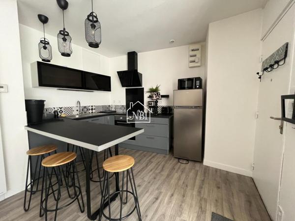 À VENDRE Immeuble de rapport 8 lots LAVAL HYPER CENTRE