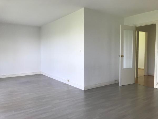 À LOUER CHILLY-MAZARIN, 4 pièces 83.86 m2