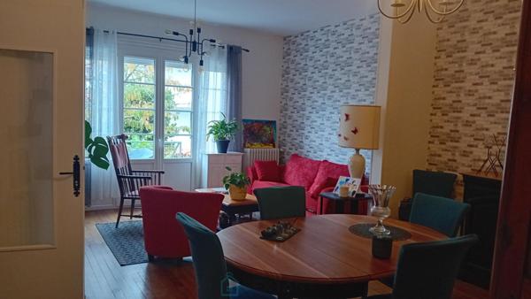 Appartement ancien dans maison bourgeoise