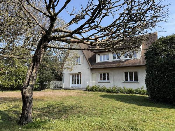 Maison à vendre |  Domérat |  6 pièces | 206 m²