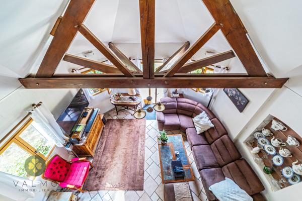 Maison
                                                                                                                                                                                                                                                                                                                        6 pièce(s)                                                                                                                                                                                                          4 chambre(s)                                                                                                                                                                                                          197  m²