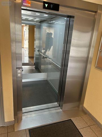 Appartement à vendre à Angers dans le Maine-et-Loire (49000), ref : 12516/1247   
Place Mendes France