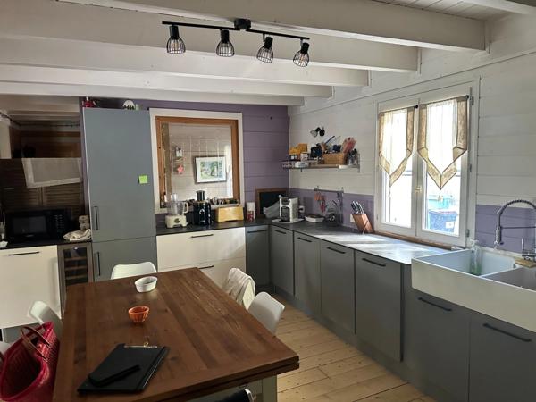 Maison en bois 125 m2 de surface Habitable et 800 m2 de terrain clos à 299 000 € - BEAUNE (21)