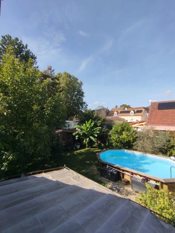 Maison en bois 125 m2 de surface Habitable et 800 m2 de terrain clos à 299 000 € - BEAUNE (21)