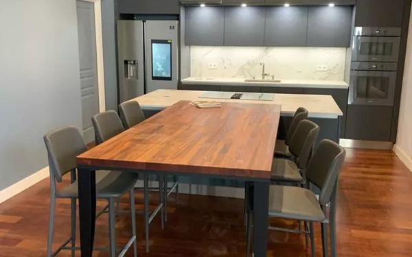 Maison à louer    8 pièces • 216,35 m2 Aigremont