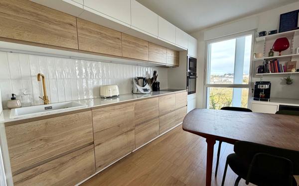 Appartement à vendre    3 pièces • 70 m2 Brest