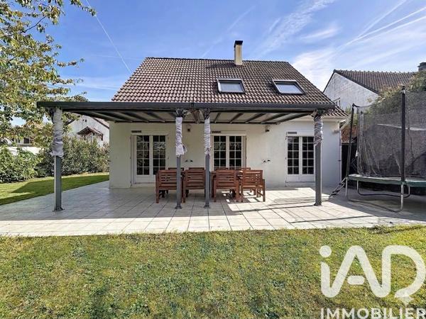 Maison à vendre 6 pièces 120 m² Ferrières-en-Brie