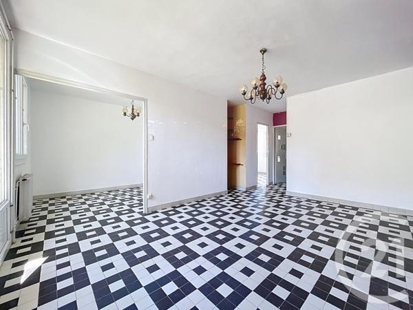 Appartement F4 à vendre  4 pièces - 60 m2 BAGNOLS SUR CEZE - 30