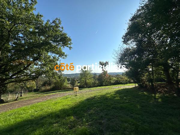 Vente Maison245 m² - 8 Pièces - SAINT AMAND MONTROND (18200)