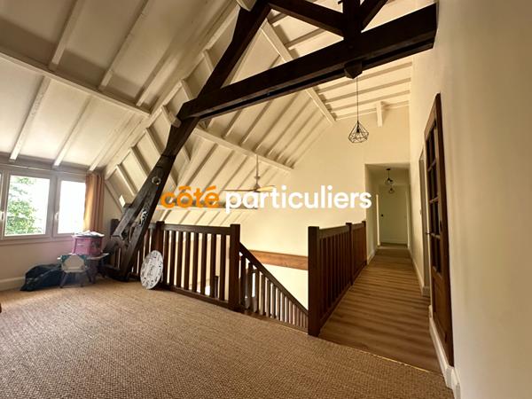 Vente Maison245 m² - 8 Pièces - SAINT AMAND MONTROND (18200)