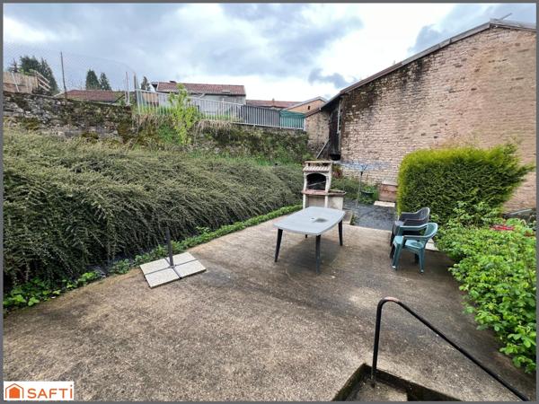 PETIT IMMEUBLE DE RAPPORT, 5 APPARTEMENTS F1 MEUBLES,