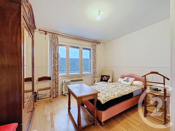 Appartement F2 à vendre  2 pièces - 67,80 m2 SENS - 89