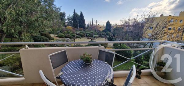 Appartement T2 à vendre  2 pièces - 49,40 m2 HYERES - 83