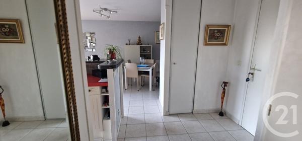 Appartement T2 à vendre  2 pièces - 49,40 m2 HYERES - 83