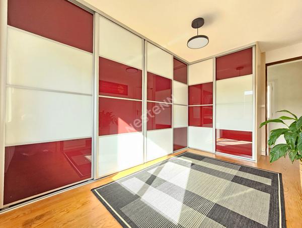 MAISON 5 PIECES EN PLEIN CENTRE DE MARINES - COUR, GARAGE ET DÉPENDANCES