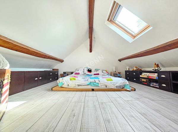 MAISON 5 PIECES EN PLEIN CENTRE DE MARINES - COUR, GARAGE ET DÉPENDANCES