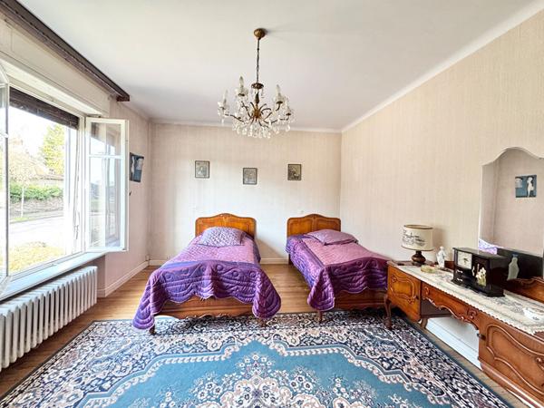 Maison T5 avec jardin et garage - à fort potentiel à Guentrange - à visiter rapidement