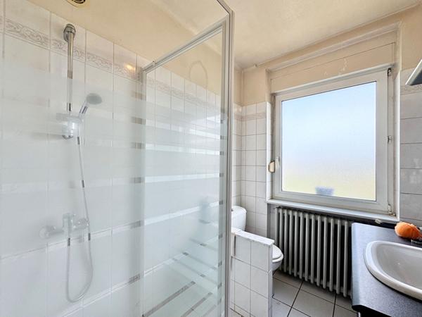 Maison T5 avec jardin et garage - à fort potentiel à Guentrange - à visiter rapidement