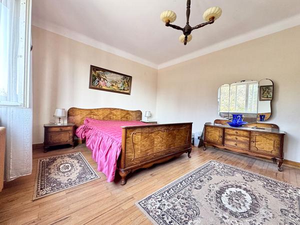 Maison T5 avec jardin et garage - à fort potentiel à Guentrange - à visiter rapidement