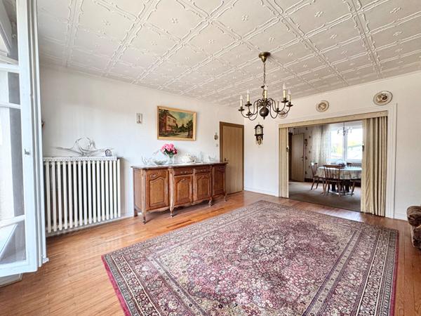 Maison T5 avec jardin et garage - à fort potentiel à Guentrange - à visiter rapidement