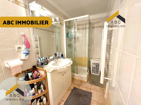 Orange (84100) Centre-ville Orange - Appartement de standing de 83M2 avec garage