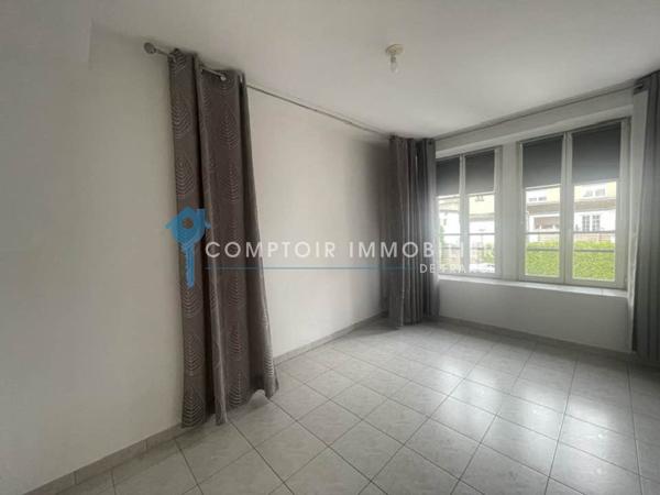 Appartement
                                                                                                                                                                                                                                                                                                                        3 pièce(s)                                                                                                                                                                                                          2 chambre(s)                                                                                                                                                                                                          60  m²