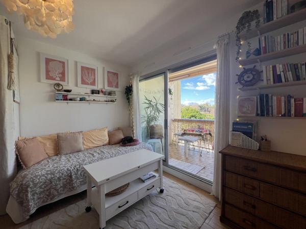 Studio coup de coeur 22,64 m2 en hyper centre - Le Lavandou (83)