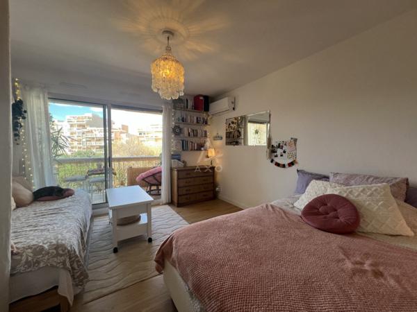 Studio coup de coeur 22,64 m2 en hyper centre - Le Lavandou (83)