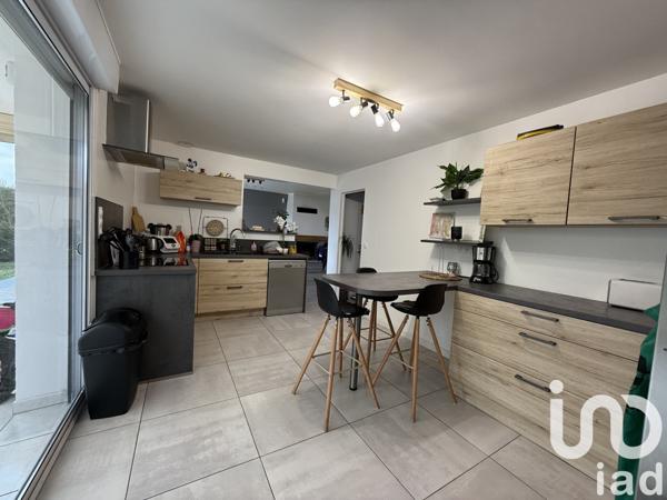 Maison traditionnelle 5 pièces de 146 m² à Verrières-en-Anjou (49480)