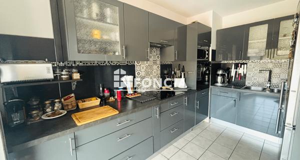 À vendre Appartement 3 pièces 64 m² - La Seyne-sur-mer 83500