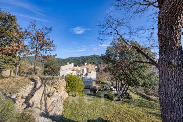 -Exclusivité- Maison d’architecte avec piscine à débordement – Manosque