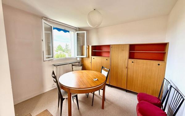 Appartement à vendre    3 pièces • 55,43 m2 Saint-Maur-des-Fossés