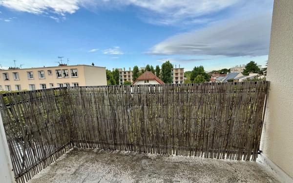 Appartement à vendre    3 pièces • 55,43 m2 Saint-Maur-des-Fossés