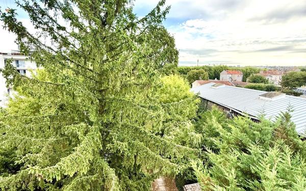 Appartement à vendre    3 pièces • 55,43 m2 Saint-Maur-des-Fossés