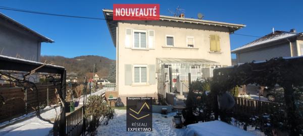 Munster (68140) Maison jumelée 80 m² T4, grand jardin et garage.