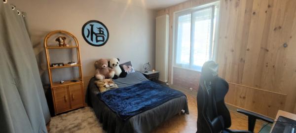 Munster (68140) Maison jumelée 80 m² T4, grand jardin et garage.