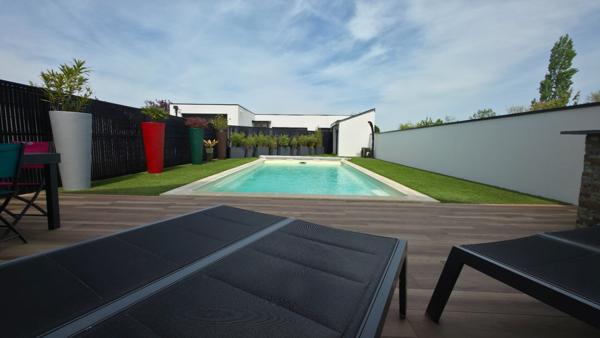 Maison d'architecture contemporaine, de charme et moderne avec piscine à Montoir De Bretagne d'environ 180 m2
