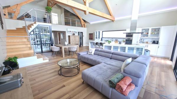 Maison d'architecture contemporaine, de charme et moderne avec piscine à Montoir De Bretagne d'environ 180 m2