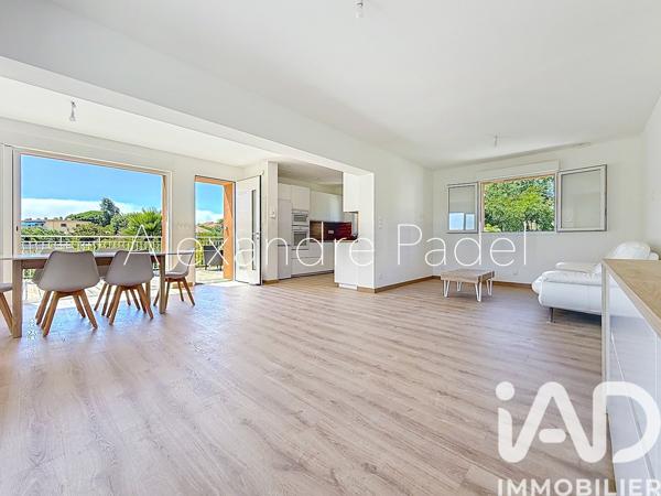 Appartement à vendre 5 pièces 93 m² Sanary-sur-Mer