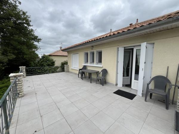 Maison 136 000 € Ribérac 5 p 93 m² DPE F