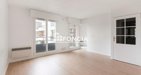 À vendre Studio 29.5 m² - Paris 75010