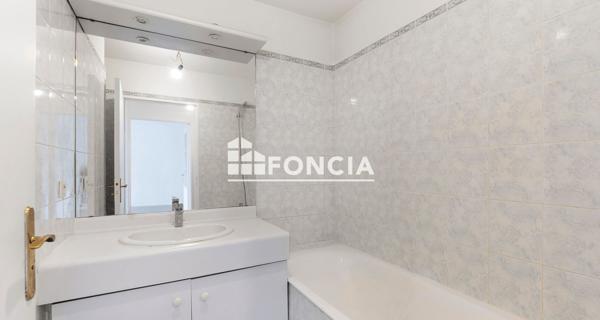 À vendre Studio 29.5 m² - Paris 75010