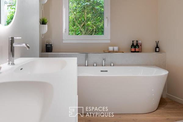 Villa rénovée au coeur du Golf International Barrière – Un écrin de lumière dans un domaine privé