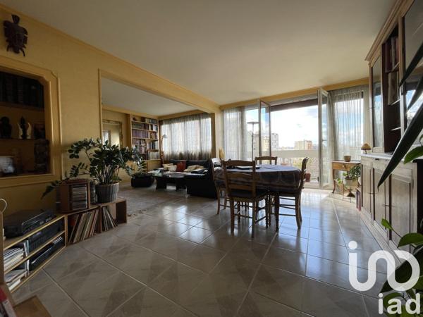 Appartement 5 pièces de 103 m² à Aubervilliers (93300)