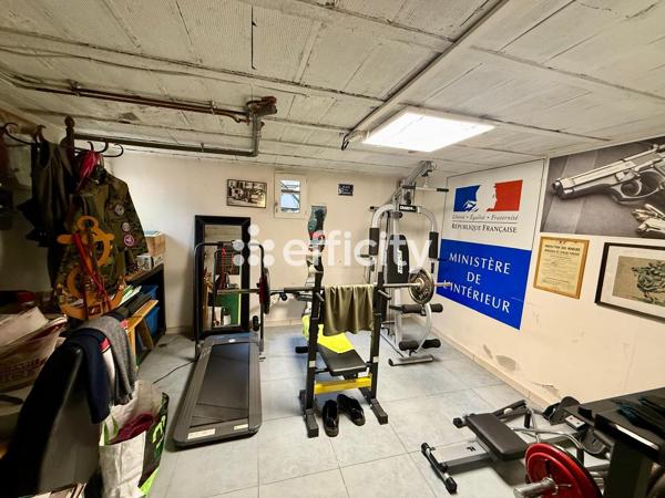 Maison
         5 pièces
        - 127 m² 379 000 € *